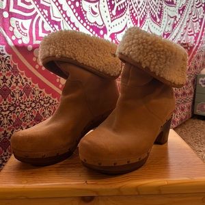 Ugg USA Size 7 Platform Boot